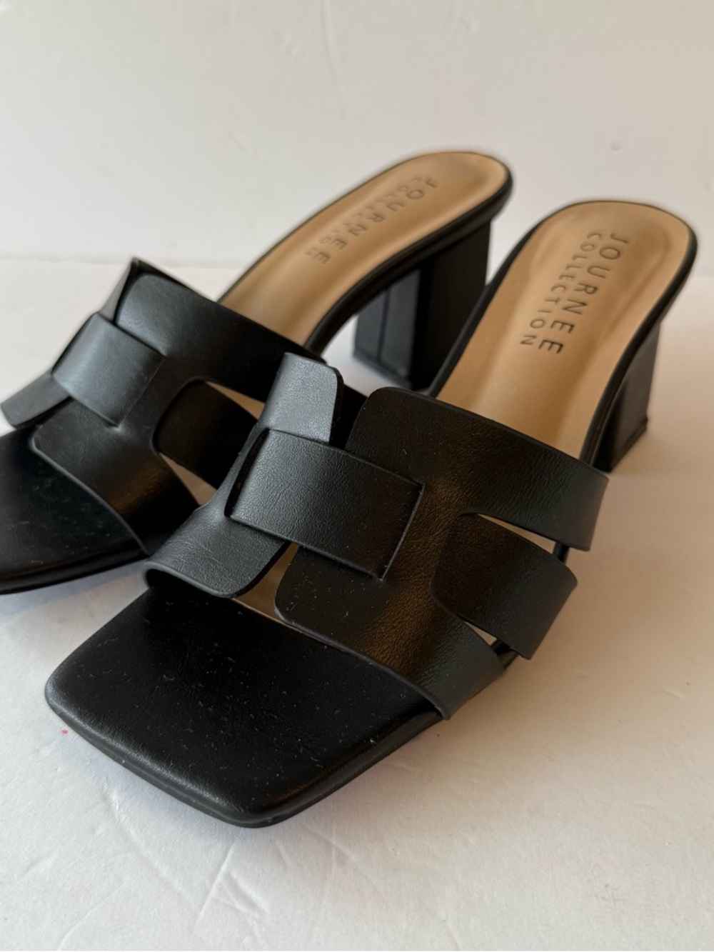 Journee Collection Black Woven Strap Block Heel Mules Size 8.5